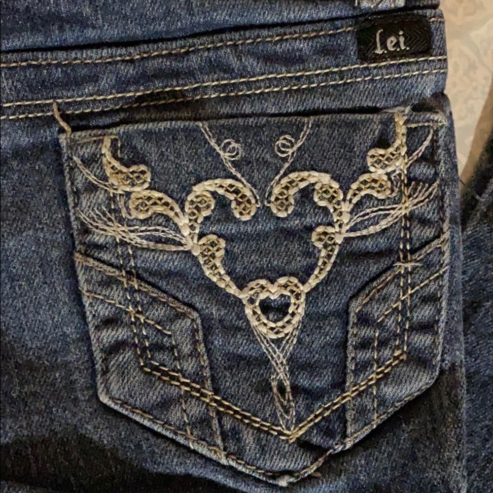 Jeans - Picture 2 of 3